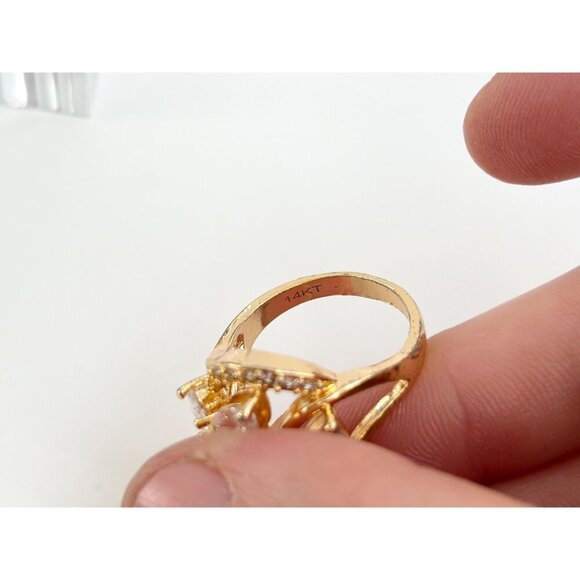 Pear Cut CZ Gemstone Swirl | Art Nouveau Vintage Gold Tail Ring - sz 8.75 - Picture 6 of 10